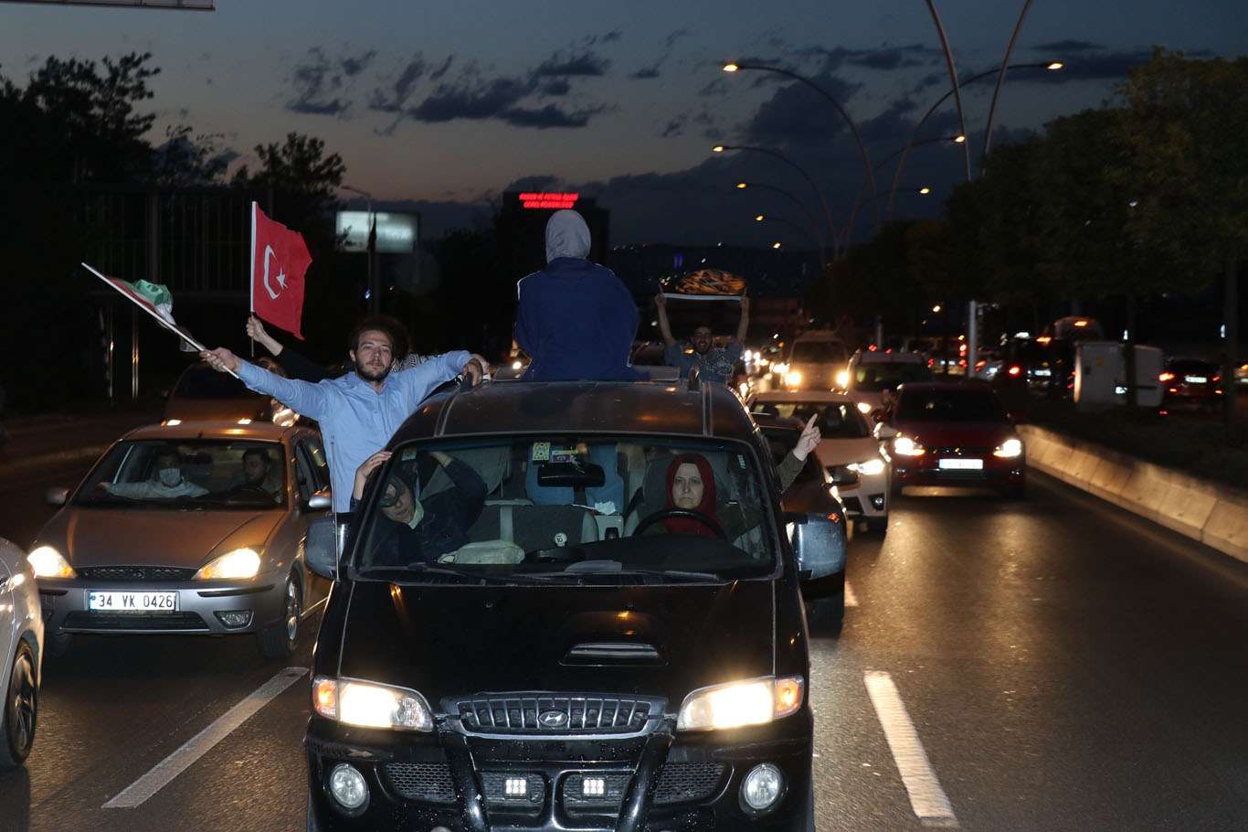 Filistin’e yönelik saldırılara tepkiler sürüyor